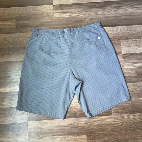 3for 12$Hang ten men,s short size 36 - Picture 4 of 8